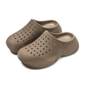 3D Textured High Sole Unisex Clogs - Coffe